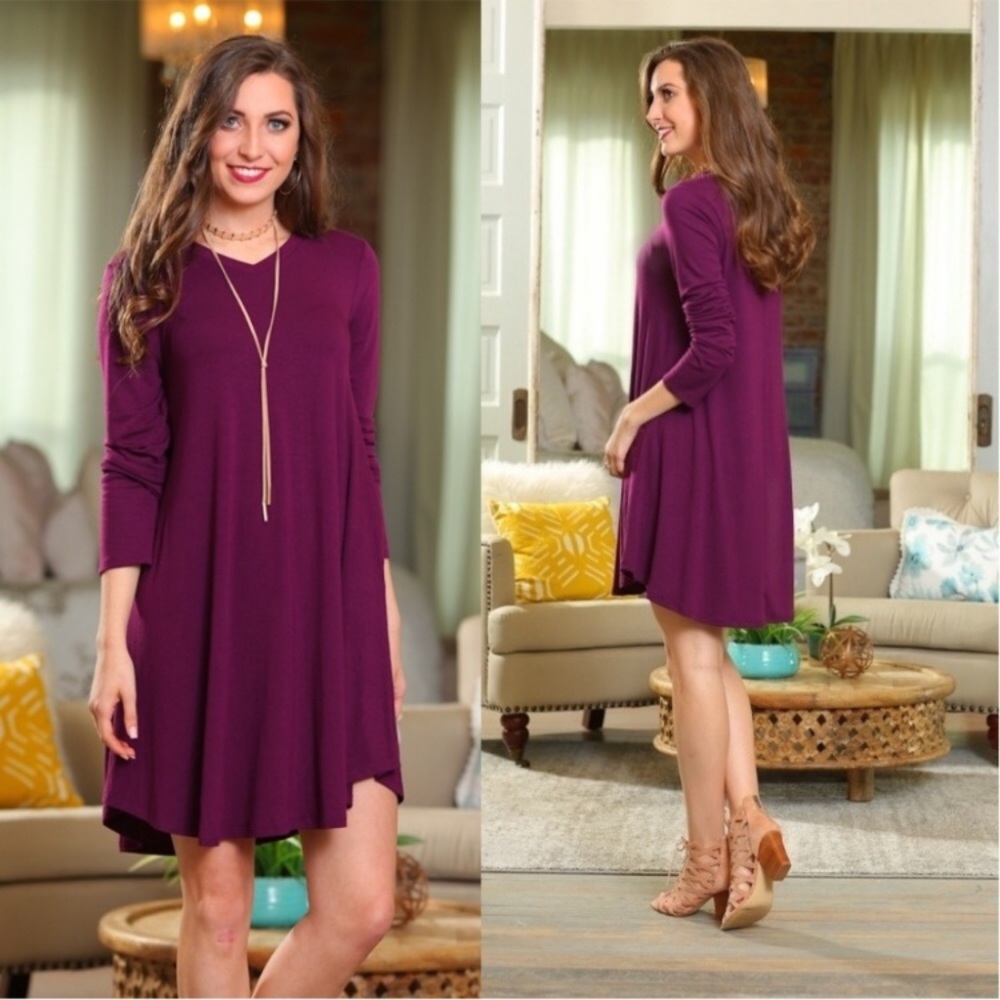 V-neck long sleeve dress